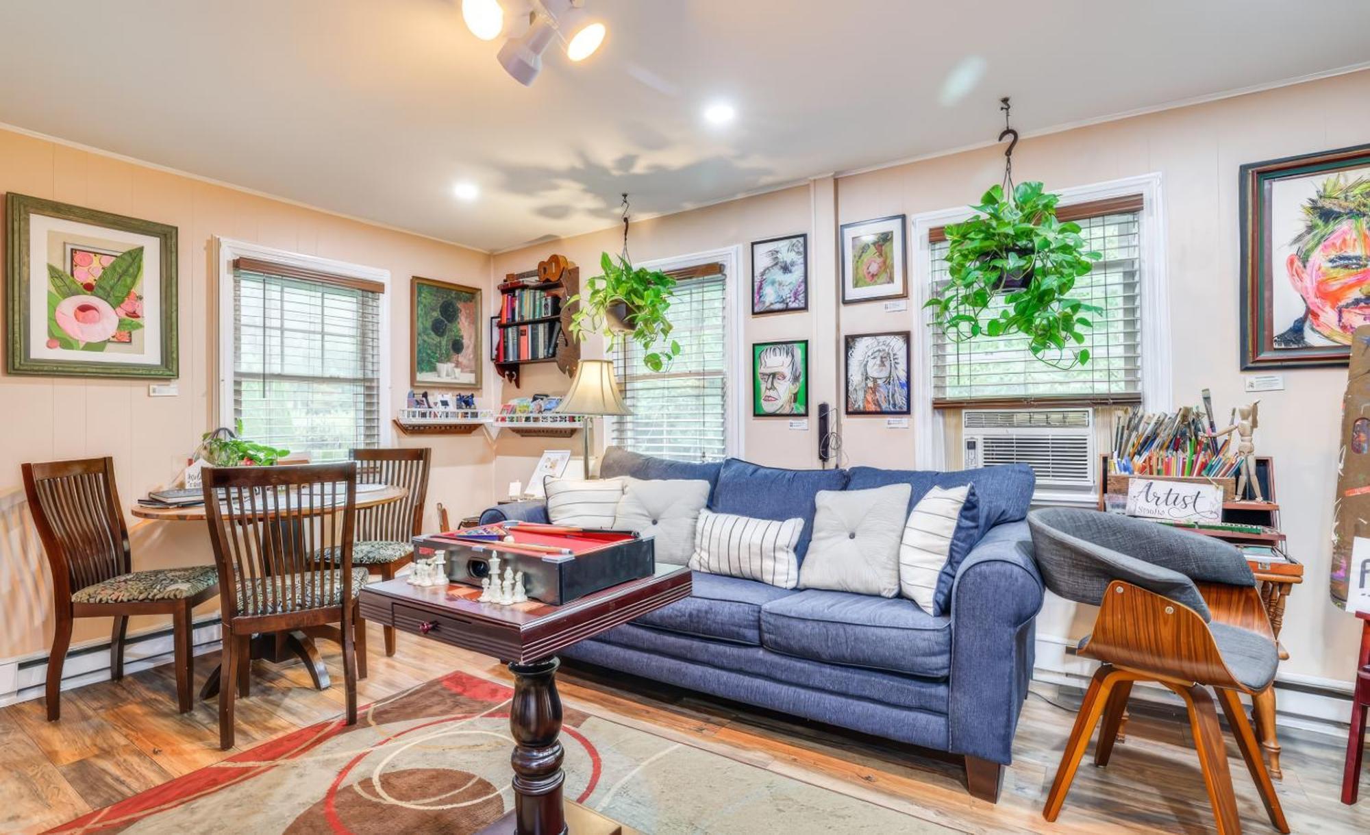 The Artist Loft - Poconos - Hot Tub Ferienhaus *